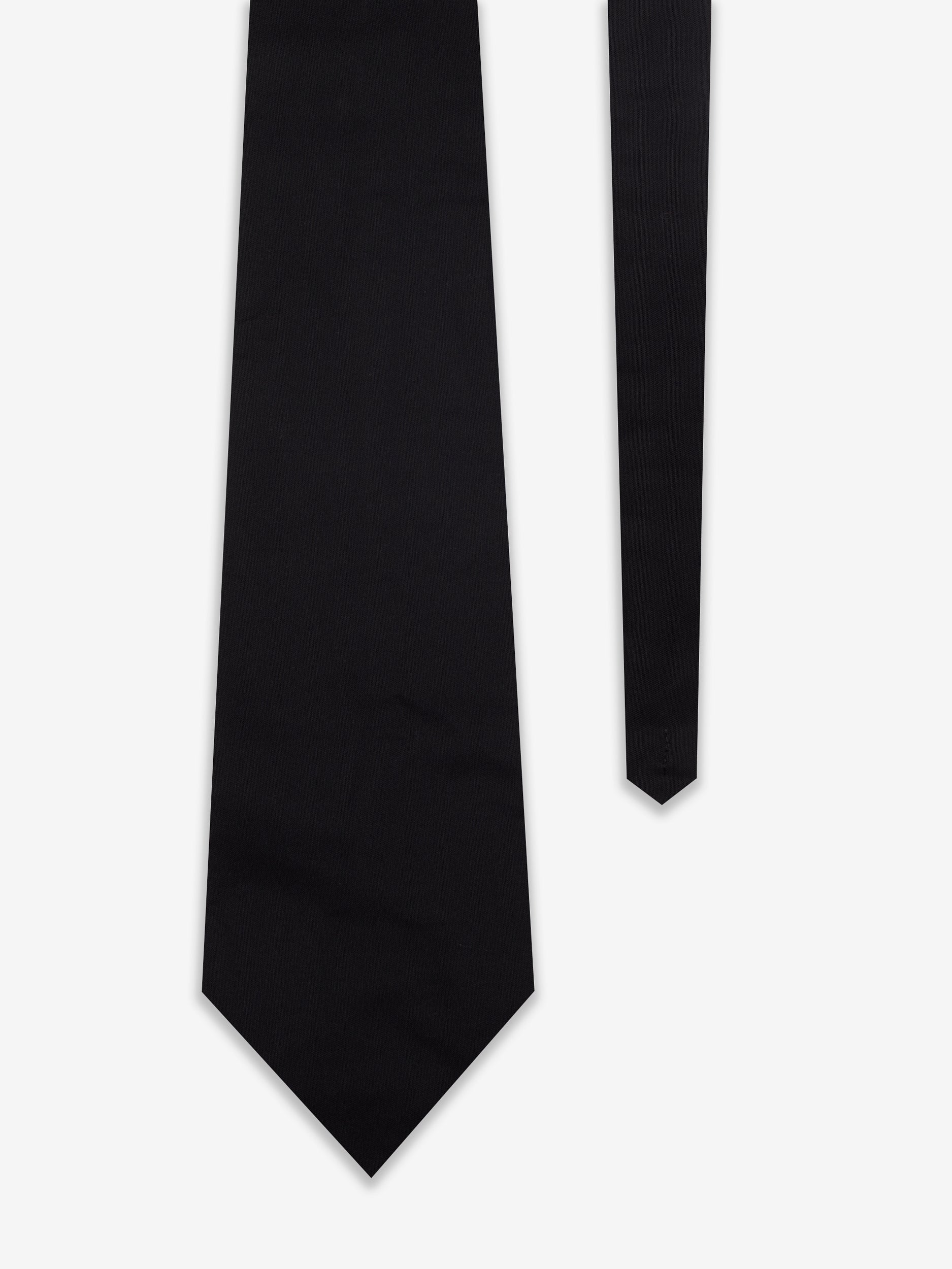 B Tie